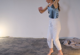 Duo intime, où se mêlent la parole et le geste, Anelaine et Cécile Tahon 