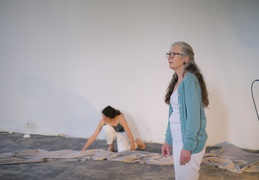 Duo intime, où se mêlent la parole et le geste, Anelaine et Cécile Tahon 
