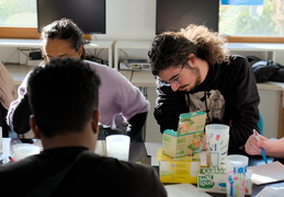 La traversée de l'heure bleue : un projet radio pour explorer la nuit