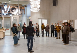 Visite du plateau, du décor, de la salle avec un·e technicien·ne